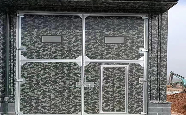 留坝工业平开门