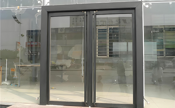 留坝玻璃地弹门