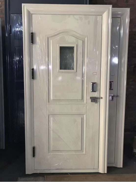 留坝学校教室门