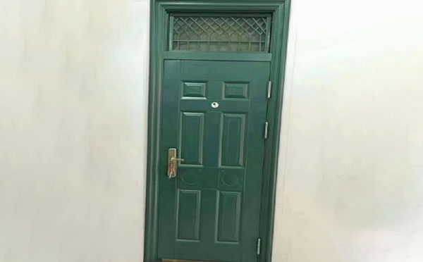 留坝学校教室门 留坝学校教室门