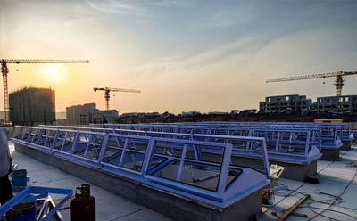 消防留坝排烟窗开启角度