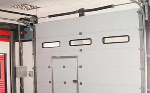 留坝工业提升门的安装方法