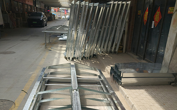 2025留坝排烟窗维护周期与电动开启故障排查